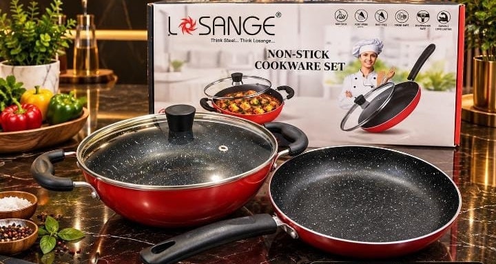 Losange red set, pictured with kadai, lid and fry pan.